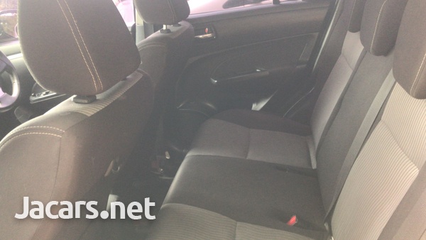 Suzuki Swift 1,3L 2012-7