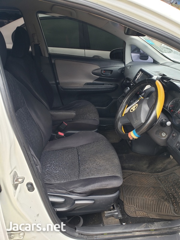 Toyota Wish 1,8L 2011-2