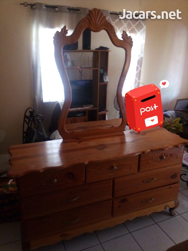Dresser-1