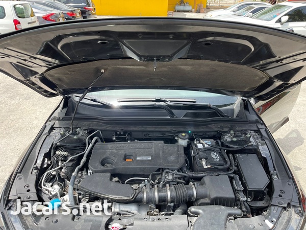 Honda Accord 2,0L 2018-7