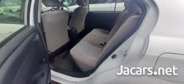 Toyota Axio 1,3L 2017-5