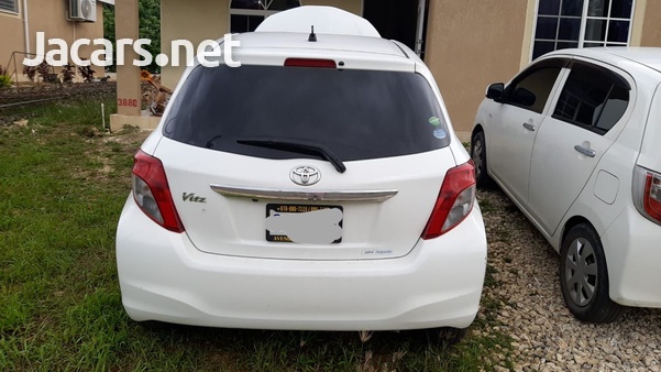 Toyota Vitz 1,3L 2014-6