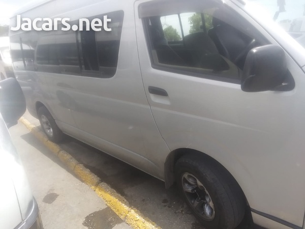 Toyota Hiace 3,0L 2012-5