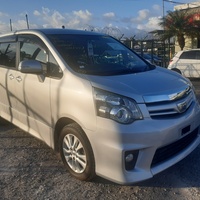 Toyota Noah 2,0L 2013 Toyota Noah 2,0L 2013