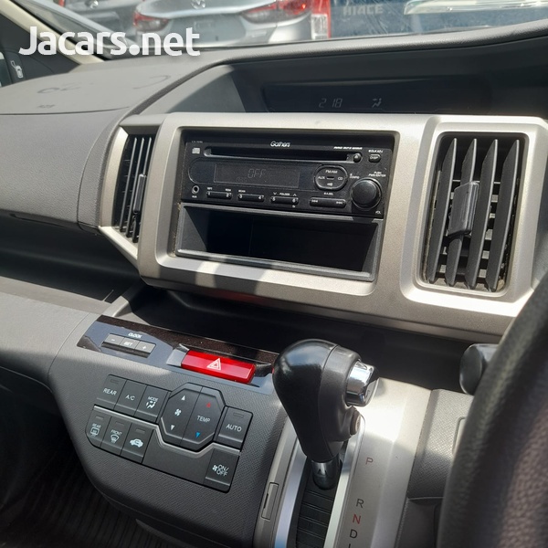 Honda Stepwgn 2,0L 2015-7