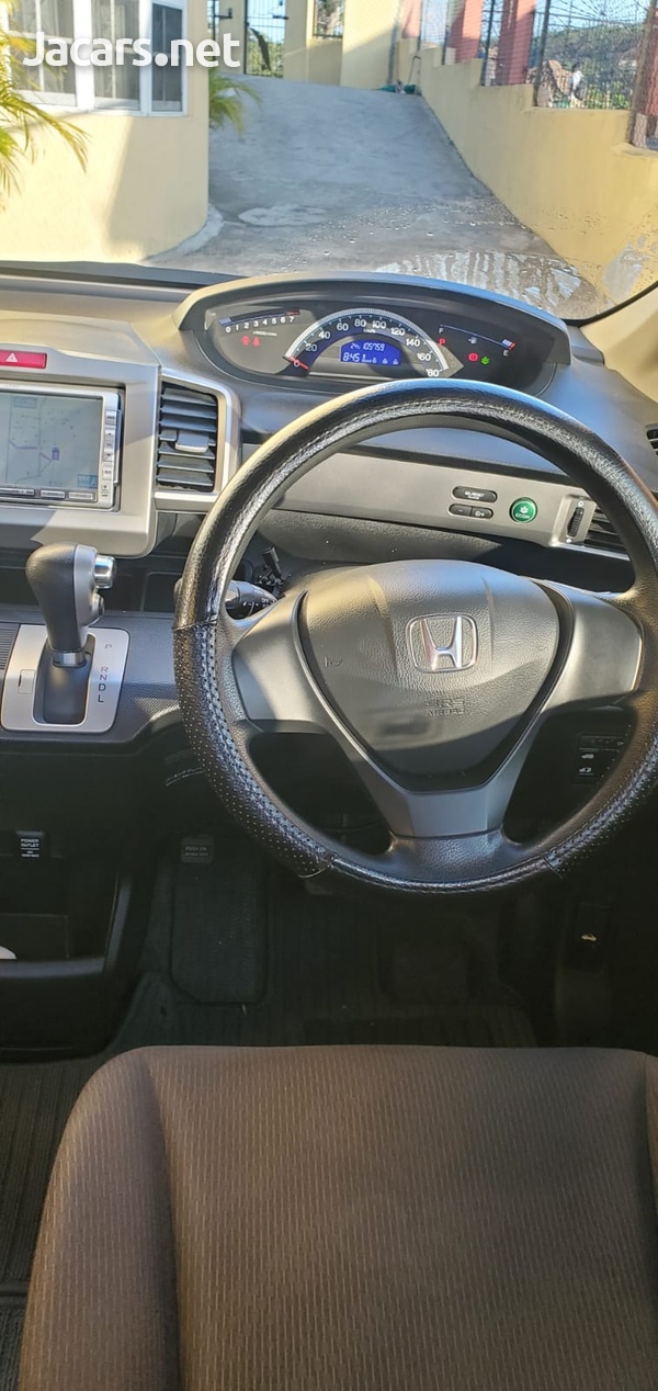 Honda Freed 1,5L 2012-6