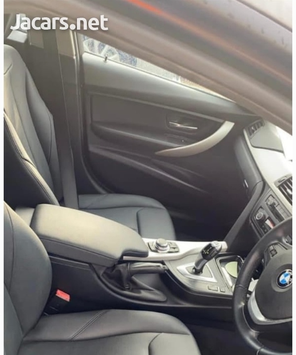 BMW 3-Series 1,6L 2014-7