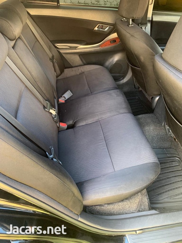 Toyota Premio 2,0L 2011-11