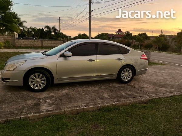 Nissan Teana 2,5L 2011-8