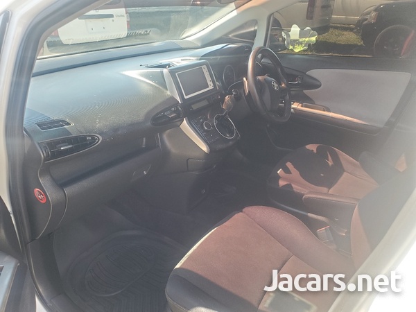 Toyota Wish 1,7L 2010-6