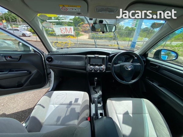 Toyota Axio 1,5L 2017-7