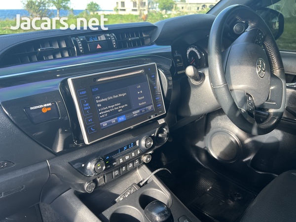 Toyota Hilux 2,8L 2018-6
