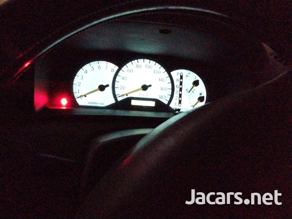 Toyota Fielder 1,6L 2000-8