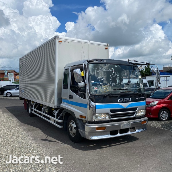 2005 Isuzu Forward Box Body Truck-8