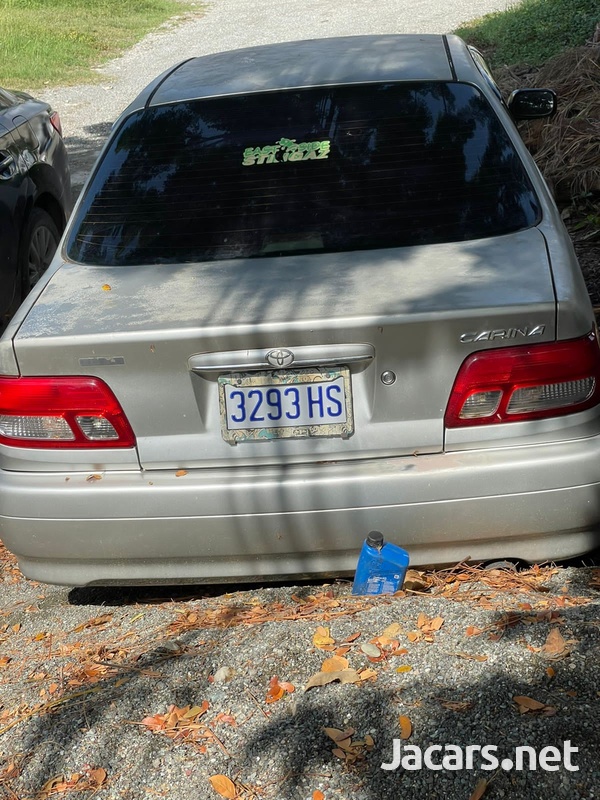 Toyota Carina-2