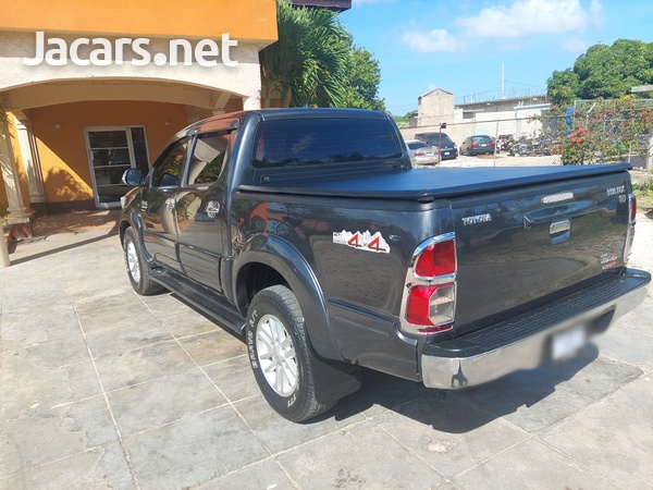 2012 Hilux vigo G 4x4 automatic-2