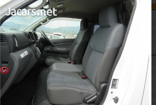 Nissan Caravan 2,5L 2016