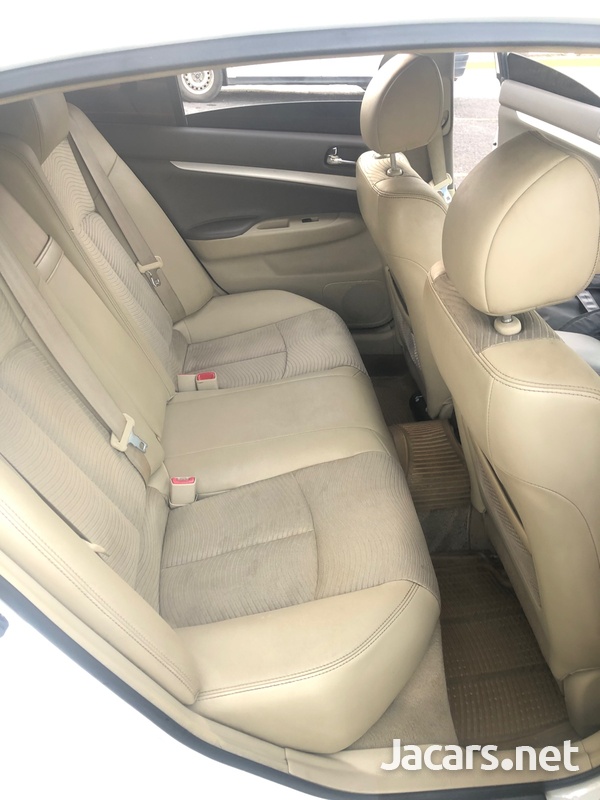 Nissan Skyline 2,5L 2009-13