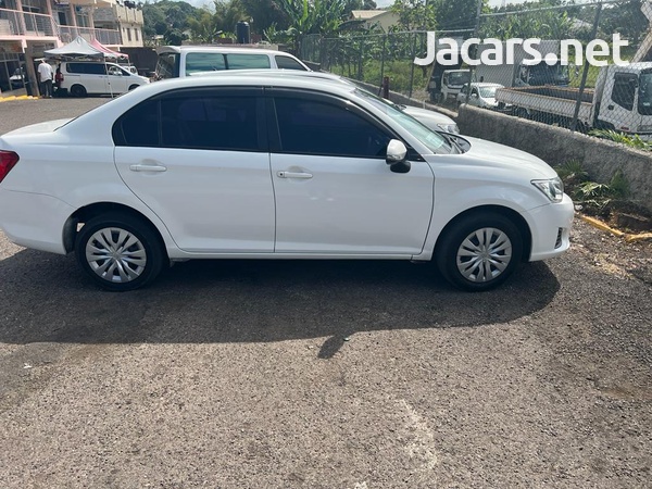 Toyota Axio 1,5L 2012-2
