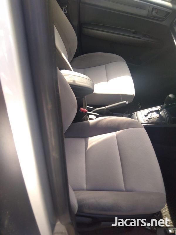 Toyota Axio 1,5L 2017-6
