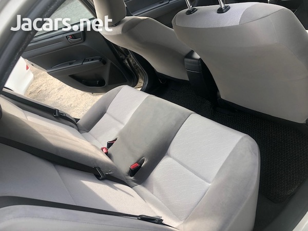Toyota Axio 1,3L 2016-7
