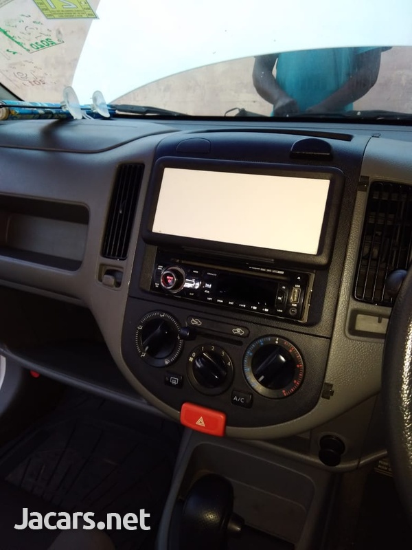 Nissan AD Wagon 1,5L 2011-5