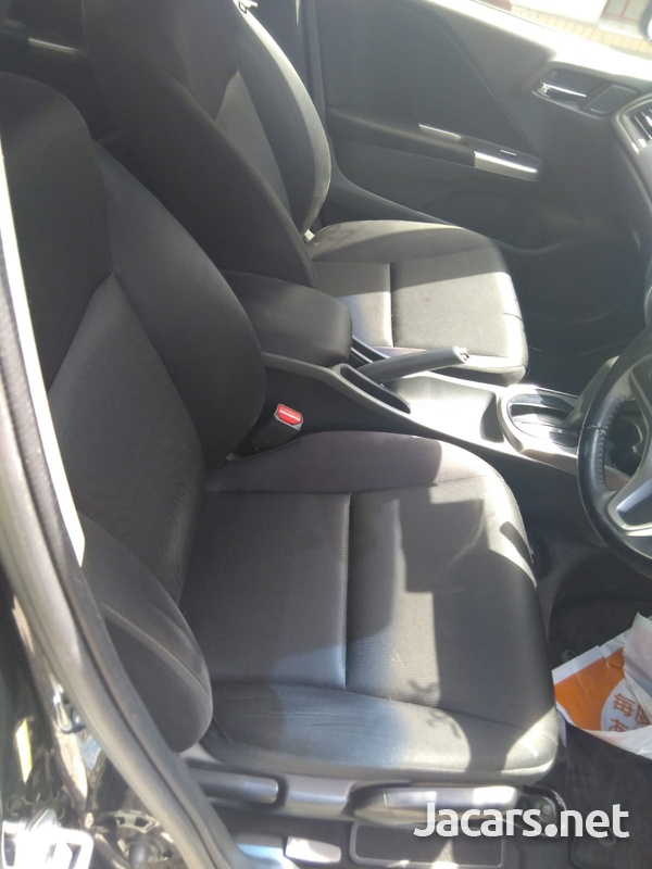 Honda Grace 1,5L 2016-6