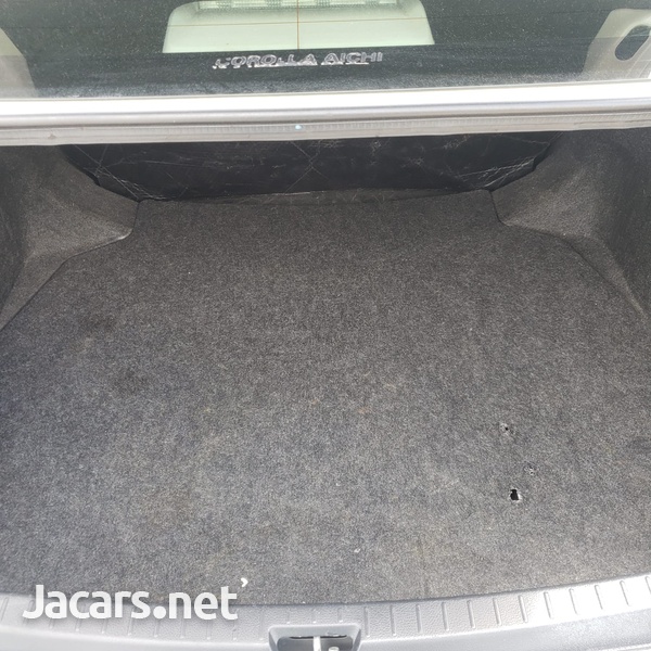 Toyota Axio 1,5L 2012-8