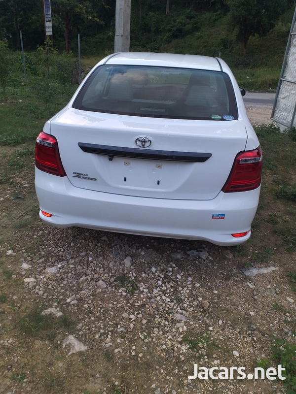 Toyota Axio 1,4L 2016-3