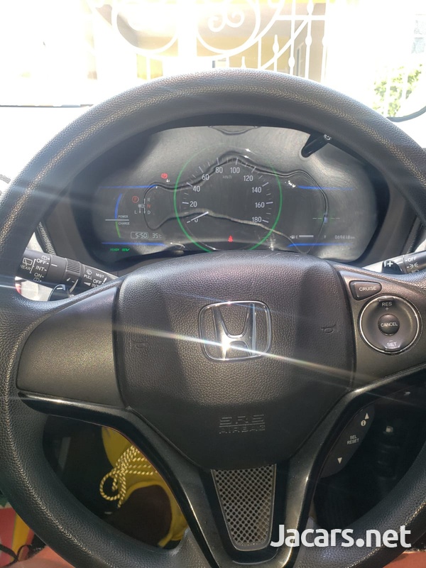 Honda Vezel 1,5L 2015-7