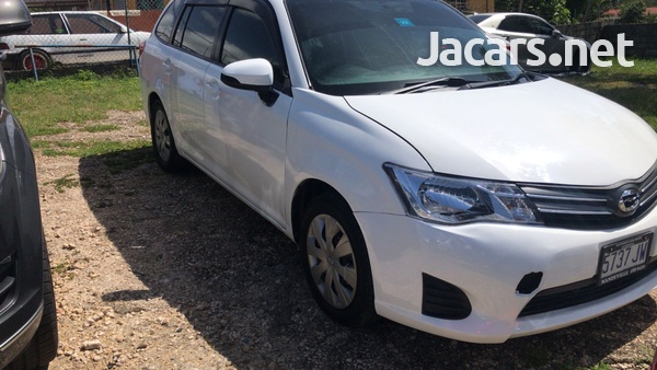 Toyota Fielder 1,8L 2013-1