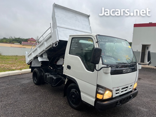 2006 Isuzu Truck-1