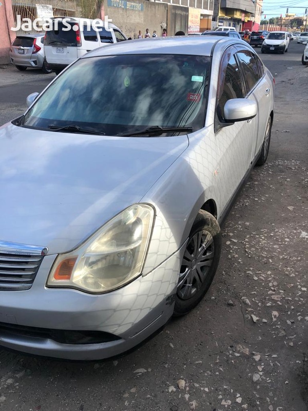 Nissan Bluebird 1,8L 2010-4