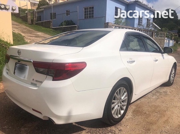 Toyota Mark X 2,5L 2013-4