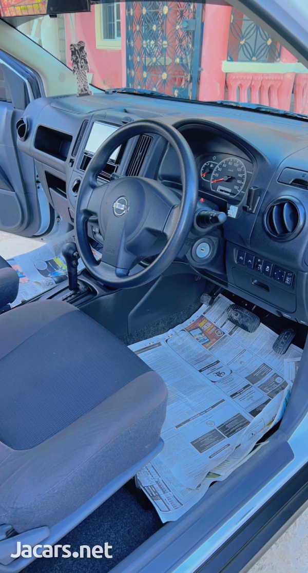 Nissan AD Wagon 1,5L 2017-7