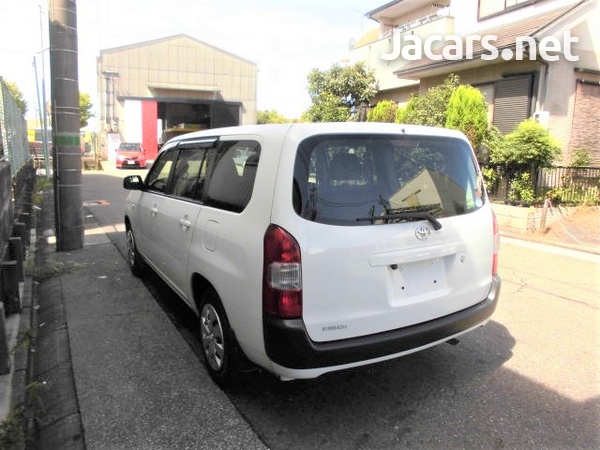 Toyota Probox 1,5L 2017-2