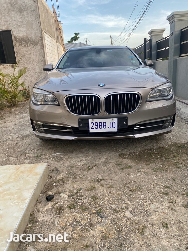 BMW 7-Series 3,0L 2013-11