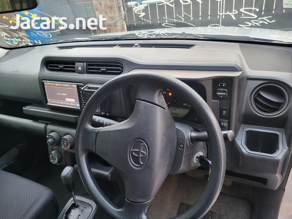 Toyota Probox 1,5L 2017-1