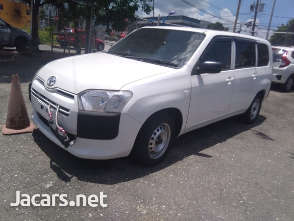 Toyota Probox 1,5L 2016-1