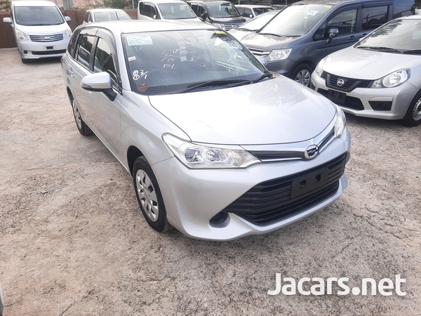 Toyota Fielder 1,5L 2017-7