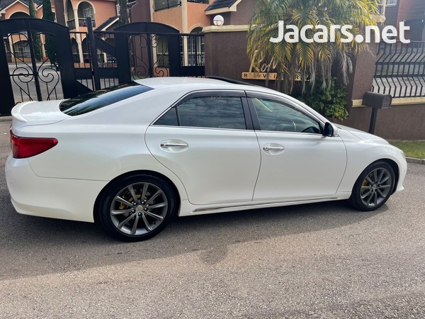 Toyota Mark X 2,5L 2013-3