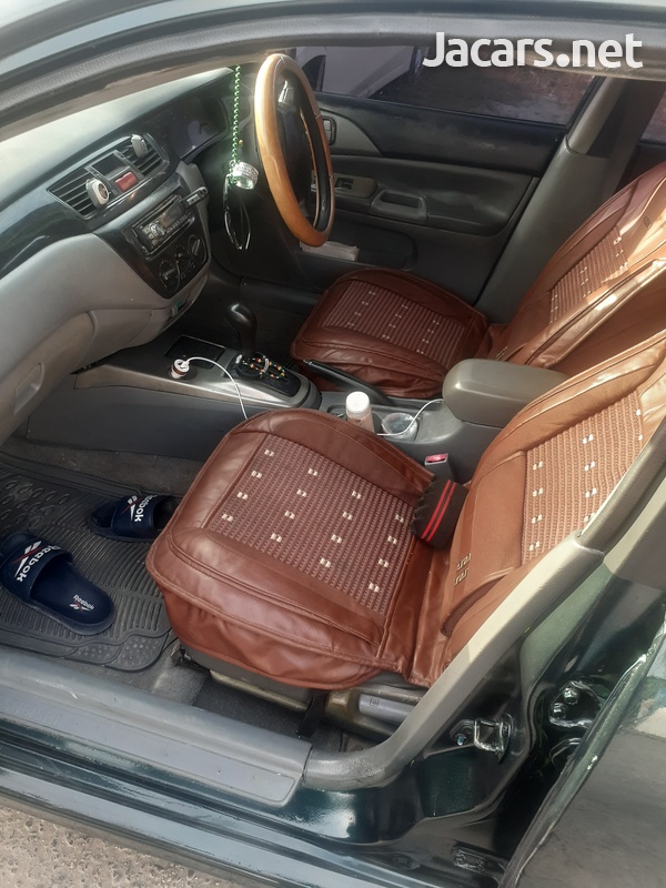 Mitsubishi Lancer 1,8L 2004-4