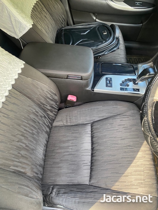Toyota Crown 3,5L 2011-8
