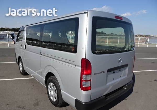 Toyota Regius 1,9L 2016-3