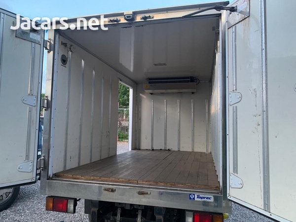 2016 Isuzu Elf truck-8