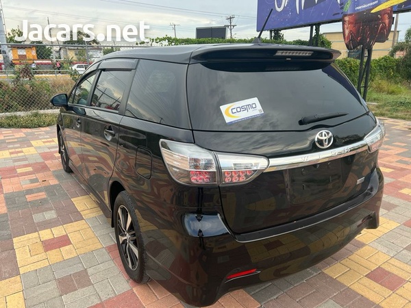 Toyota Wish 1,8L 2013-5