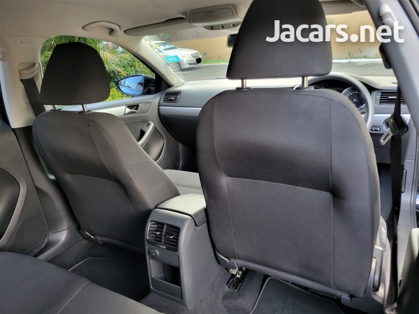 Volkswagen Jetta 1,4L 2017-14