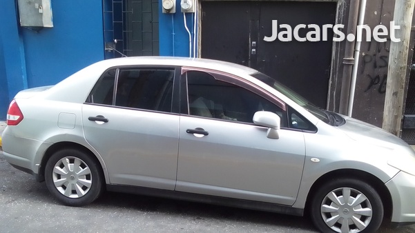 Nissan Tiida 1,8L 2007-4