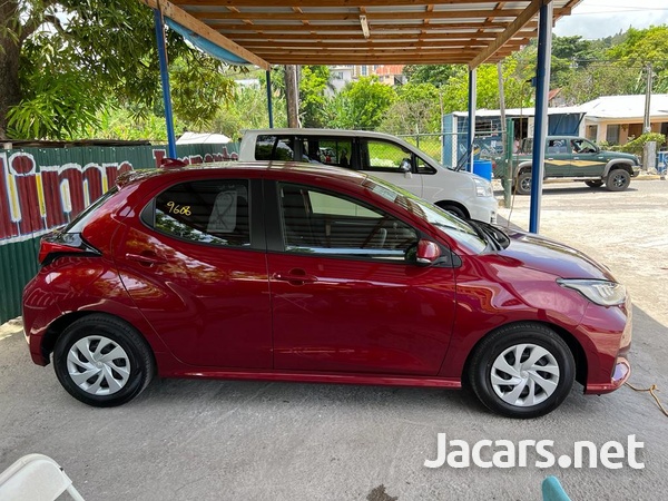 Toyota Yaris 1,0L 2021-3