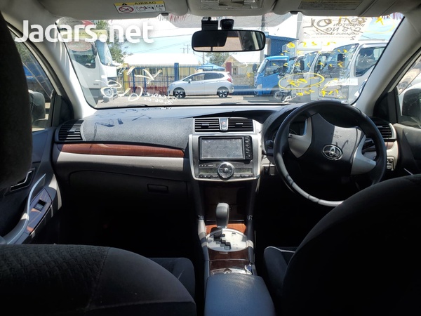 Toyota Premio 2,0L 2014-3